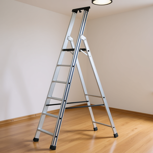 Escalera de aluminio Ttake de 6 pies con peldaños antideslizantes para uso doméstico - Product Image 3
