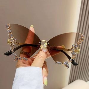 Gafas de sol de lujo para mujer con diseño de mariposa y diamantes, gafas de sol de mariposa sin montura con diamantes y cambio gradual de color para mujer - Product Image 6