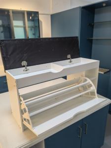 モダンラグジュアリー 木製シューズキャビネット ソフトシートと回転式収納付き 玄関 リビングルーム用家具 - Product Image 5