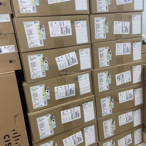 Nouveau commutateur réseau PoE+ 24 ports 4X10G de la série C9300, modèle C9300L-24P-4X-E - Product Image 1