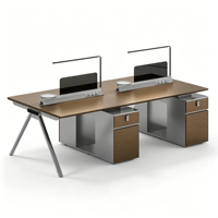 Nouvelle version améliorée de poste de travail pour quatre personnes, bureau de travail en acier en forme de A avec cloison, lampe LED et armoire mobile, finition argent liquide