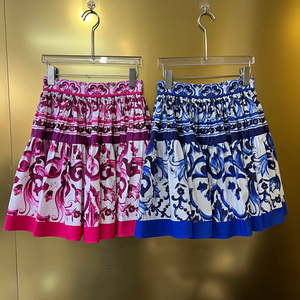 Blusa Elegante con Estampado Floral de Diseño Contemporáneo para Mujer, con Cinturón, Aspecto Premium - Product Image 3