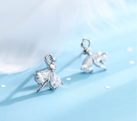 Boucles d'oreilles clous nœud papillon mignonnes pour femmes, petites et délicates, plaquées, style ballet, minimalistes, douces, pour le quotidien, bijoux de danse, cadeau