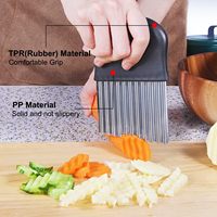 Gadgets de cuisine Trancheuse à frites Lame en acier Outil de coupe ondulée Couteau à salade et coupe-légumes Pommes de terre