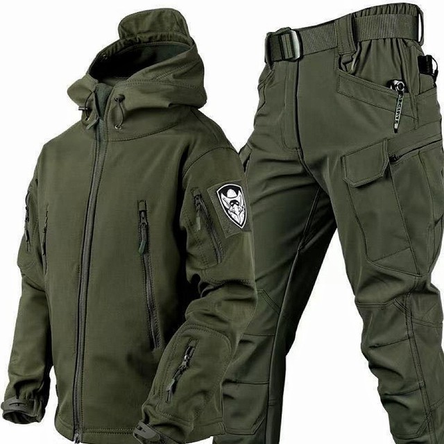 Autumn Winter Men's Outdoor Tactical Soft Shell Uniform Custom Logo Windproof Fleece Warm Hiking Jacket & Pants Suit