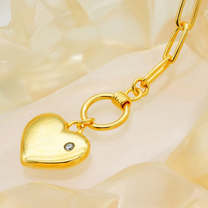 Pulsera Radiante de Oro Sólido 9K/14K/18K con Motivo de Corazón y Eslabones Tipo Clip, Cadena Sofisticada con Diamante de Laboratorio, Ideal para Regalo - Product Image 3