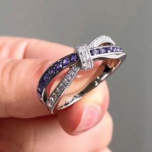 Anello a Farfalla Viola con Fiocco Incrociato per Donne, Elegante Gioiello da Dito alla Moda - Product Image 6