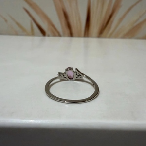 Bague en or massif 14 carats avec saphir rose naturel et diamant, pierre précieuse ovale inclinée, pierre de naissance, bijou de fiançailles, cadeau pour elle - Product Image 4