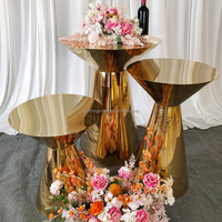 KAVI Nouvelle conception de meubles décoratifs, étagère à fleurs, table latérale en acier inoxydable doré, ensemble de table avec plateau en verre miroir