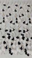 Dentelle brodée 3D florale de luxe avec des paillettes perlées en blanc et noir, 100% polyester, pour robes de soirée