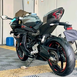 Motocicleta Deportiva <span class=keywords><strong>CF</strong></span> <span class=keywords><strong>450</strong></span> SR de Alto Rendimiento con Motor de 449 cc Refrigerado por Líquido y Cilindrada de 250 cc - Product Image 2