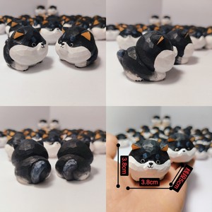 Muñeco de Madera Shiba Inu de Color Negro, Adorno de Escritorio Hecho a Mano, Linda Decoración, Regalo de Oficina, Pieza Única, Diseño Moderno - Product Image 3