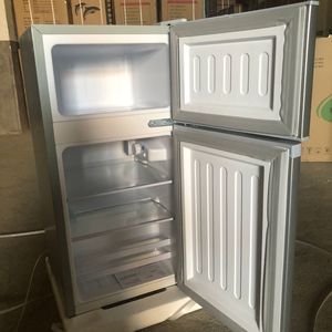 Mini Refrigerador con Congelador de <span class=keywords><strong>2</strong></span> <span class=keywords><strong>Puertas</strong></span>, Refrigerador Compacto de Bajo Consumo, Vidrio Templado, Enfriamiento Directo para Dormitorio, Oficina, Apartamento - Product Image 3