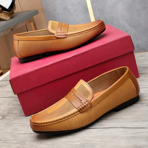 Mocassins d'été en cuir de vachette pleine fleur pour hommes, semelle souple et respirante, chaussures décontractées à enfiler pour le bureau et les soirées - Product Image 1