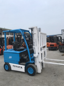 Japanese Used 2-3 Ton Diesel Counterbalance <b>Forklifts</b> with 3m Fork Height 1 Year Warranty for Model Offroad - Product Image 2