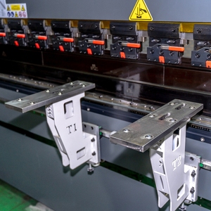 Thủy lực Punch chủ Báo Chí phanh Dụng cụ kẹp gang độ chính xác cao khuôn chủ - Product Image 5