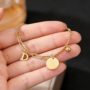 Pulsera de Acero Inoxidable con Cadena Cubana y Estrella de Amor Chapada en Oro de 18K para Mujer, Joyería Impermeable y Antideslustre - Product Image 4