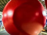 Ballon gonflable en PVC rouge personnalisé BOYI, sphère géante gonflable en PVC pour la publicité lors de festivals, sphère gonflable en PVC