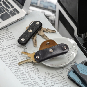Portachiavi semplice fatto a mano portachiavi di alta qualità in vera pelle PU portachiavi portatile tipo di chiusura personalizzabile - Product Image 2
