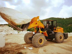 Chargeuse sur pneus neuve F330N de 35 tonnes, une chargeuse sur pneus avec une force de freinage maximale de 385 <span class=keywords><strong>kN</strong></span> et une puissance de 180 kW. - Product Image 5