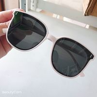 Lunettes de soleil en stock, élégantes, promotionnelles, bon marché, pour les fêtes, monture complète, verres en PC, lunettes de soleil surdimensionnées, lunettes de soleil cool