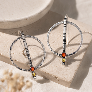 Orecchini creativi con dettagli colorati a cerchio grande e texture particolare, regalo di gioielli vintage da donna - Product Image 6