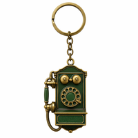 Portachiavi Personalizzato 3D in Rilievo Smaltato Vintage, Premium in Lega di Zinco Oro Anticato, Souvenir Retrò a Forma di Telefono/Fotocamera per Regalo e Collezione