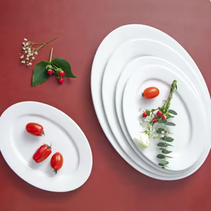 Placas de cerámica ovaladas blancas con logotipo personalizado Bandejas de servicio de porcelana duraderas para hoteles y catering - Product Image 3