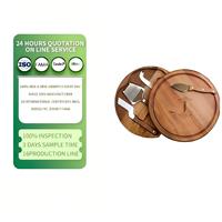 Planche à fromage ronde en bois avec bord encastré et porte-couteau pour fromage, pain, apéritifs et repas à la maison