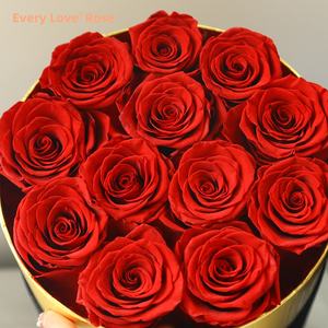 Every Love vente en gros de vraies roses naturelles de longue durée immortelles éternelles conservées pour toujours dans une boîte ronde comme cadeau de Noël - Product Image 4