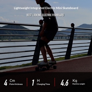 Maxfind 智能便携式轻型铝合金电动滑板车遥控四轮设计 时速25公里 最大承重65公斤 - Product Image 4