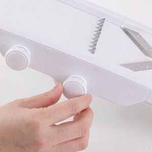 Outils de cuisine pour restaurants, fournis par l'usine : Mini hachoir à aliments, Super mandoline de type V - Product Image 3