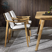 Chaise de jardin en teck moderne, confortable et durable - Mobilier d'extérieur imperméable pour salle à manger et terrasse d'hôtel