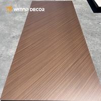 Panneau mural en charbon de bambou ignifuge B1, panneau mural en PVC imitation marbre, matériaux muraux pour hall d'hôtel