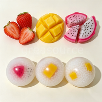 Accessoires de fruits artificiels en PVC faits à la main : Boules de riz collantes, cubes de mangue artificiels, demi-fraises, cubes de fruit du dragon simulés