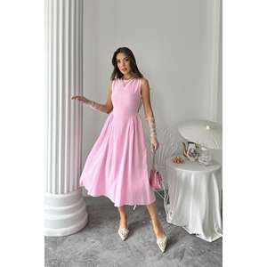 Robe de cocktail mi-longue en lin rose avec côtés froncés, vente en gros - Product Image 5