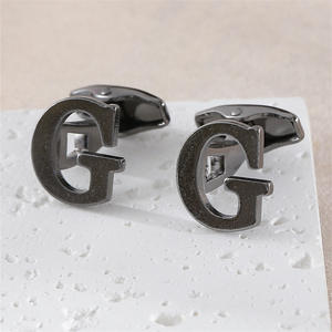 Gemelos de uñas de manga francesa creativa para hombres al por mayor, pistola exclusiva transfronteriza, aleación negra KERONG 26 letras en inglés - Product Image 3