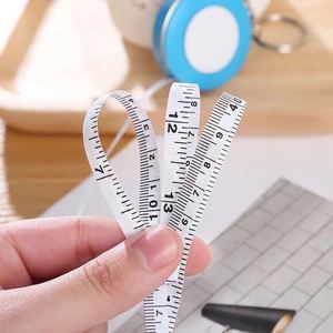 Porte-clés rond personnalisé avec mini ruban à mesurer rétractable souple pour cadeaux promotionnels - Product Image 6