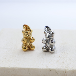 Venta al por mayor de colgantes de acero inoxidable personalizados DIY, joyería de moda, colgante de oso irrespetuoso para la fabricación de collares - Product Image 1