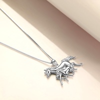 Bijoux sur le thème des animaux Collier pendentif deux chevaux galopants en argent sterling 925 plaqué rhodium