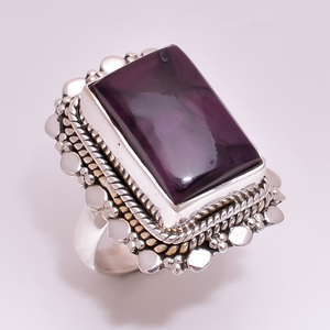 Anillo Clásico de Boda para Mujer, Plata de Ley 925, con Gema de Sugilita Natural, Engaste en Bisel, Hecho a Mano, Joyería Fina - Product Image 4