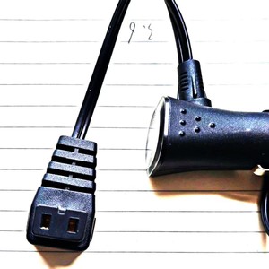 Cable de alimentación CC de 2.5 m, 2x18AWG SJTOW PVC para uso en refrigeradores de coche - Product Image 3