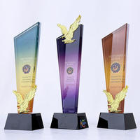 Trophées personnalisés en cristal en forme d'aigle, cadeaux souvenirs, trophée en cristal d'aigle en métal doré