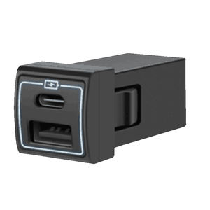 Nuova presa USB Toyta Camr tipo C + - Product Image 3