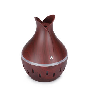 Mini Difusor de Aroma con Apariencia de Pétalos de Flores y Textura de Madera, Humidificador USB con Luz LED para Uso en Casa y Oficina - Product Image 5
