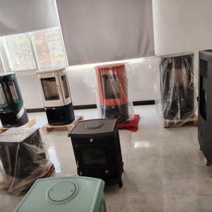 Petit poêle à bois en fonte autoportant, sans fumée, portable pour villa - Product Image 1