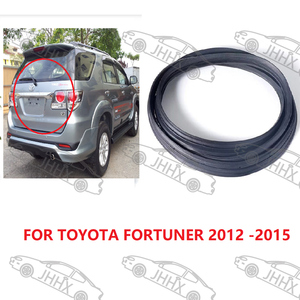 Joint d'étanchéité de <span class=keywords><strong>porte</strong></span> <span class=keywords><strong>arrière</strong></span> de voiture pour TOYOTA FORTUNER 2012 2013 2014 2015 Joint d'étanchéité en caoutchouc pour hayon de coffre de voiture - Product Image 1