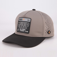 Gorra de Béisbol Personalizada al por Mayor de 5 Paneles con Diseño Deportivo, Logotipo Bordado, Perforaciones Impermeables y Corte Láser, Diseño de Cuerda Curva