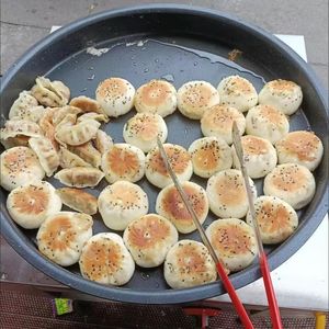 Máquinas Comerciales Eléctricas para Hacer Crepas y Panqueques de 40 cm, Máquina para Hacer Roti, Máquina para Hacer Crepas Giratorias, Máquina para Hacer Panqueques, Máquina para Hacer Snacks en Venta - Product Image 2