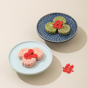 Assiette à fruits en céramique, plat rond en porcelaine sur pied pour servir des en-cas et des pâtisseries lors de fêtes - Product Image 3